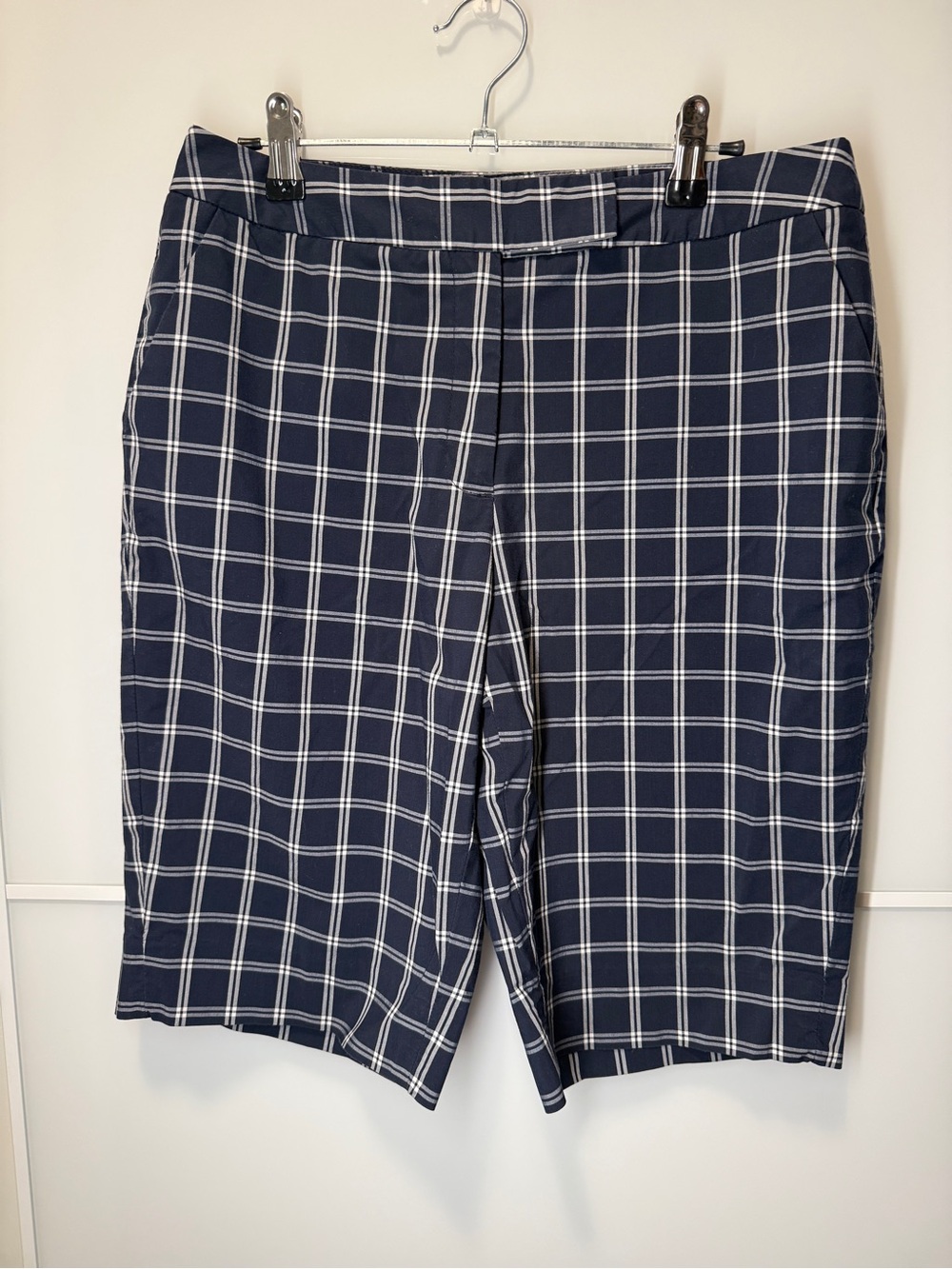 Jones New York Navy and White Plaid Flat Front Shorts